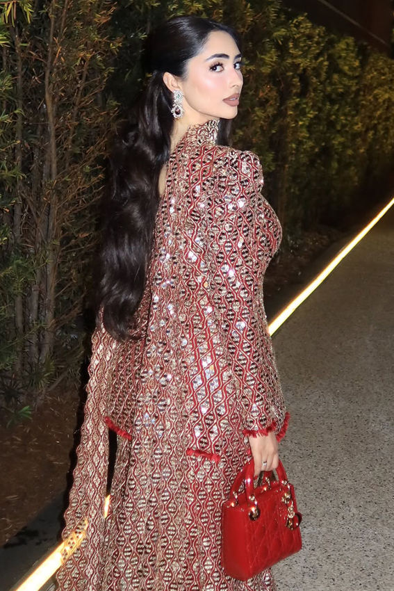 Ayesha Bano In Nadya