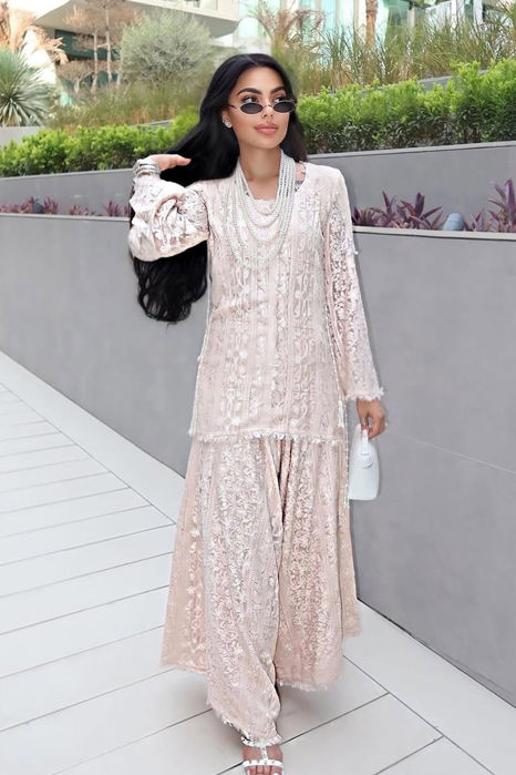 Picture of Sachi Bharat In Amina