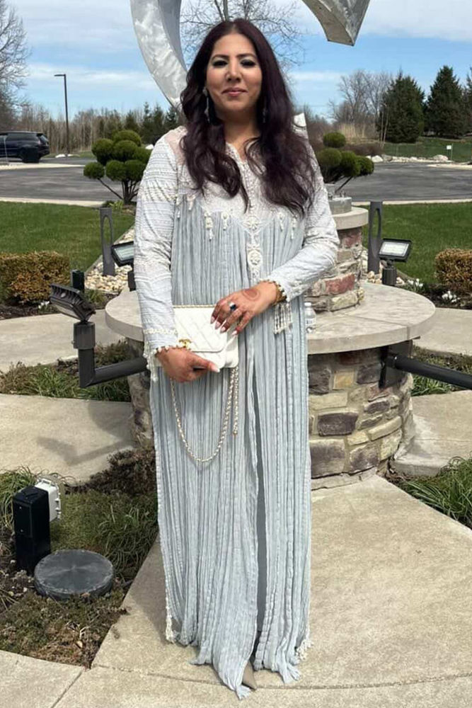 Picture of Mehreen in Salomi