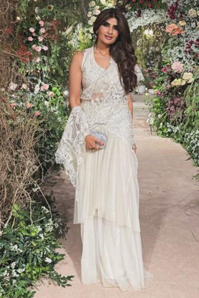 Picture of Marium Altaf in Shahnoor