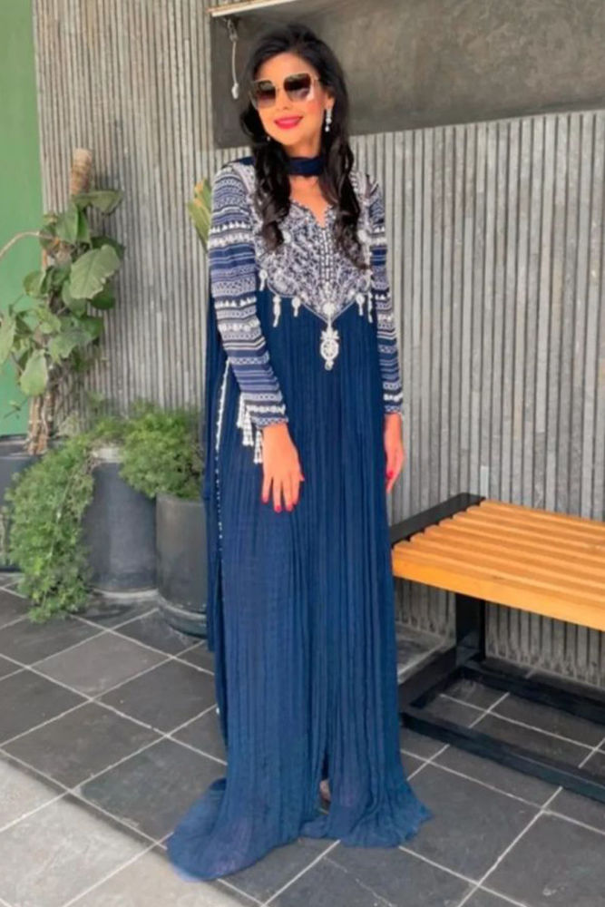 Picture of Cher Mashhadi In Salomi Blue