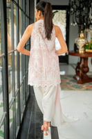 Picture of Faiza Lakhani in Yashal